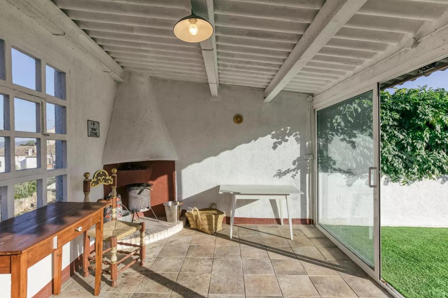Can Mateuet - House Rental By Season Llagostera Kültér fotó